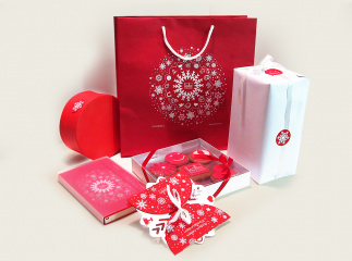 Пакеты из дизайнерской бумаги