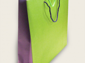 Пакеты из дизайнерской бумаги