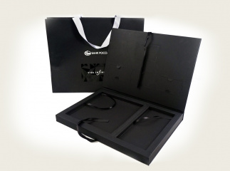 Пакеты из дизайнерской бумаги